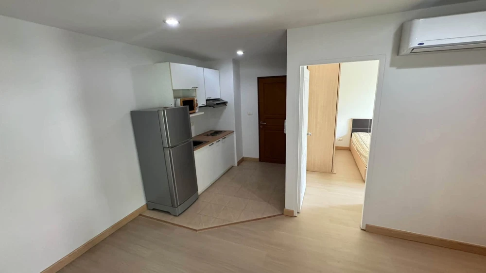 ขาย The Niche Sukhumvit 49 ห้องชั้น 2 พื้นที่ใช้สอยเยอะ ในทำเลดี เดินทางสะดวก ห้ามพลาด