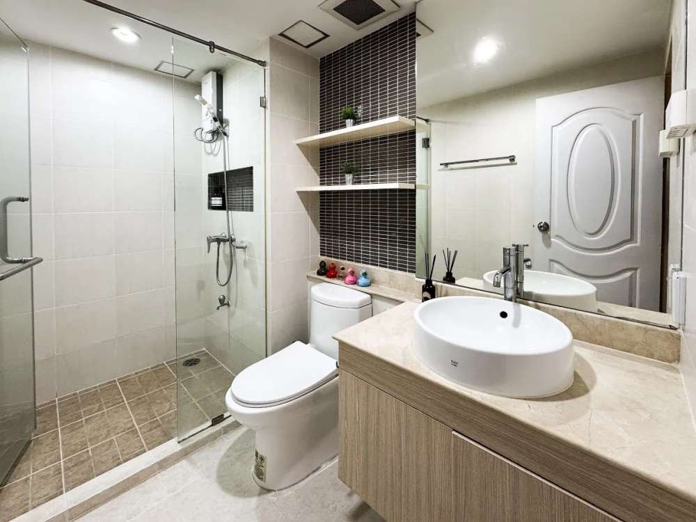 ขาย The Niche Sukhumvit 49 ห้องน่าอยู่ ตกแต่งคุมโทน มาพร้อมเฟอร์นิเจอร์ครบครัน ห้ามพลาด