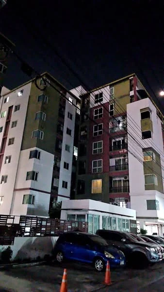 ขาย The Paint Ngamwongwan 22 ห้องกว้างอยู่สบาย หิ้วกระเป๋าใบเดียวเข้าอยู่ได้เลย!!