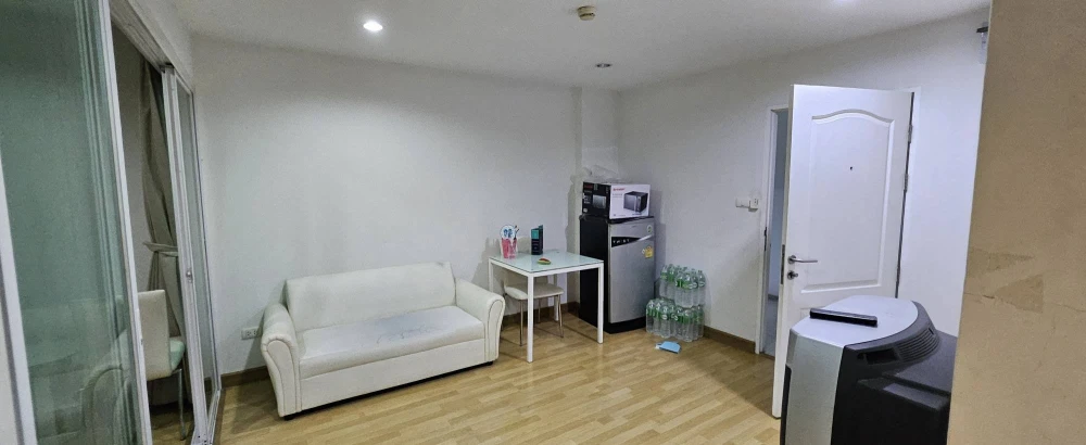 ขาย The Paint Ngamwongwan 22 ห้องกว้างอยู่สบาย หิ้วกระเป๋าใบเดียวเข้าอยู่ได้เลย!!