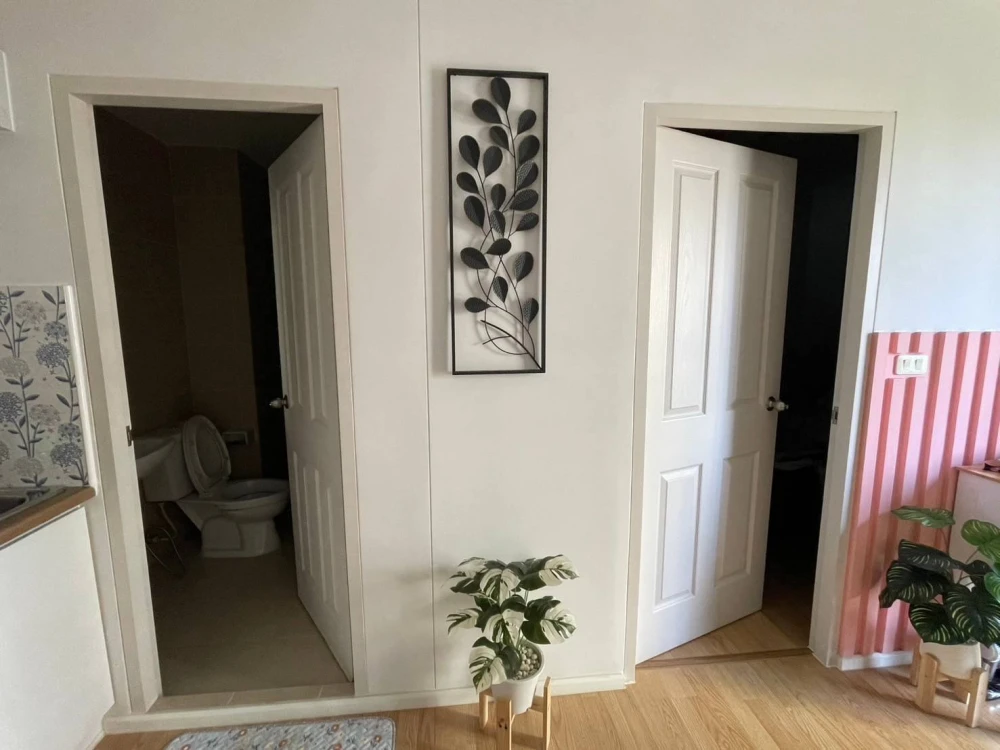 ขาย  The Parkland Lite Sukhumvit – Paknam  ห้องพร้อมเฟอร์ มาแต่ตัวเข้าอยู่ได้เลย มีระเบียง ดีแบบนี้รีบจองเลย