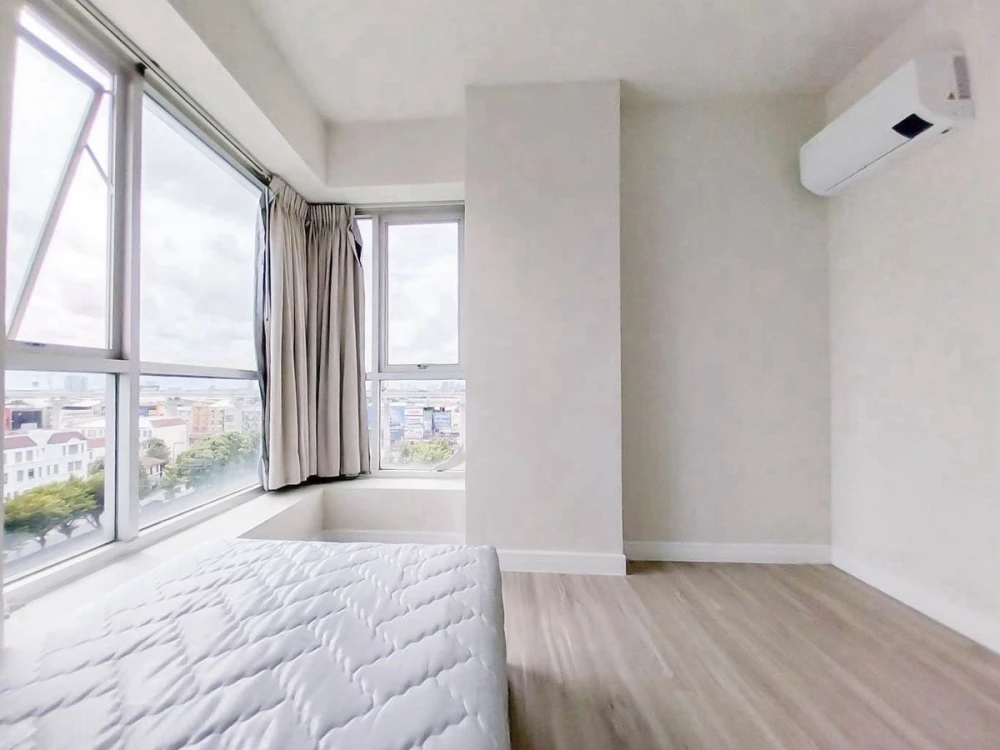 ขาย The Parkland Srinakarin ห้องกว้างพื้นที่ใช้สอยเยอะ ตกแต่งคุมโทน เฟอร์ครบครัน จองเลย