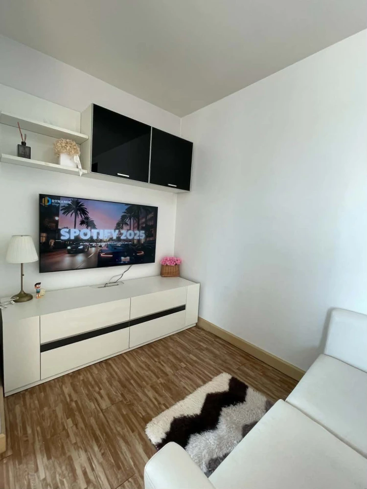 ขาย The Parkland Srinakarin ห้องน่าอยู่ เฟอร์พร้อม กว้างขวาง จองเลย