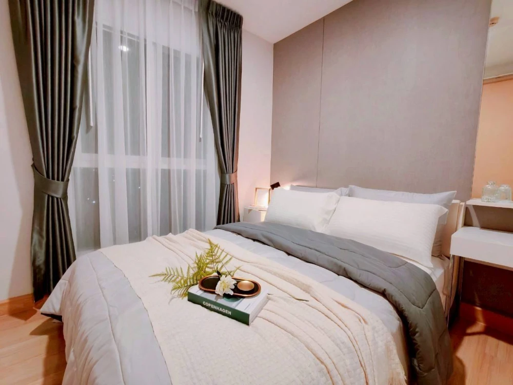 ขาย The Parkland Srinakarin Lakeside 1 ห้องนอน 1 ห้องน้ำ ตกแต่งมีสไตล์ มาพร้อมเฟอร์ครบครัน รีบจองเลย