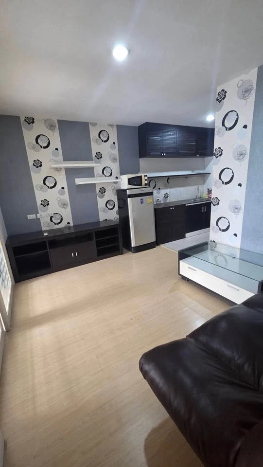 ขาย The Peak Condominium @ รัชดา-ห้วยขวาง ขนาด 32.61 ตร.ม. ใช้พื้นที่ได้คุ้มค่า มีเฟอร์นิเจอร์และเครื่องใช้ไฟฟ้า ช่วยประหยัดค่าแต่งห้อง