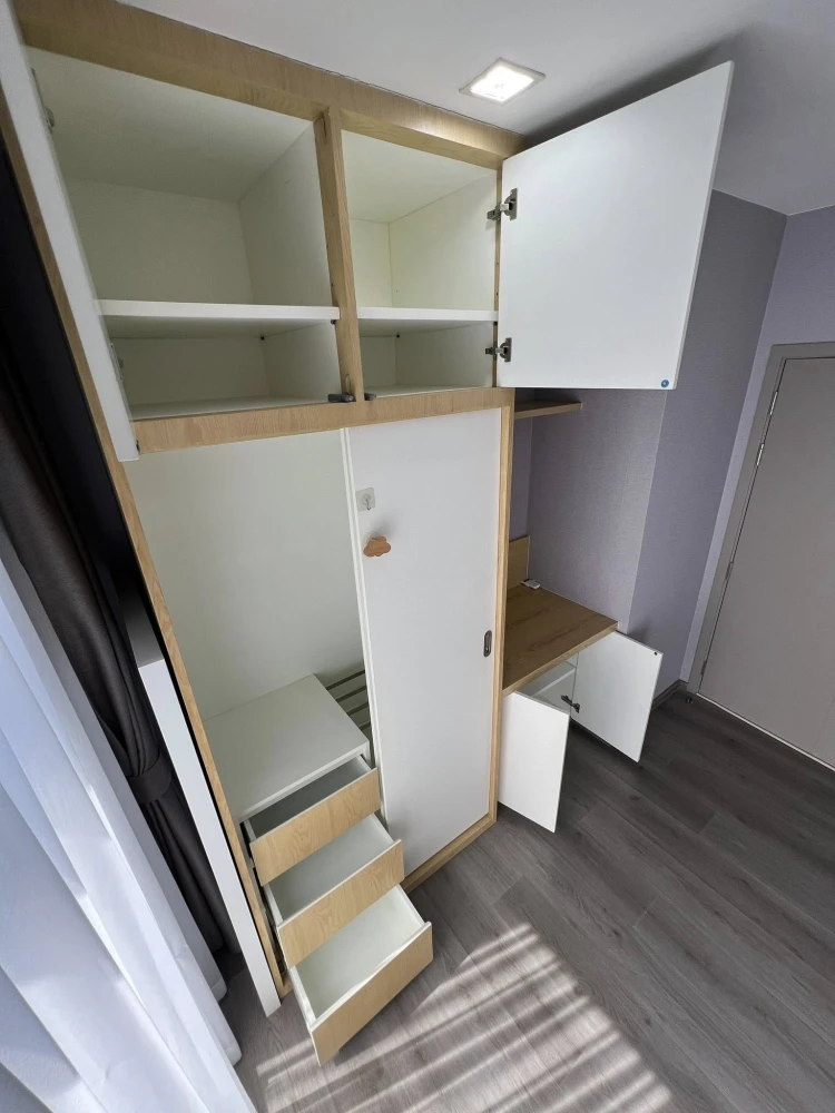 ขาย The Politan Aqua ห้องเปล่า มีเฟอร์นิเจอร์บิ้วอินอย่างดี ทำเลดี เห็นวิวแม่น้ำเจ้าพระยา จองเลย