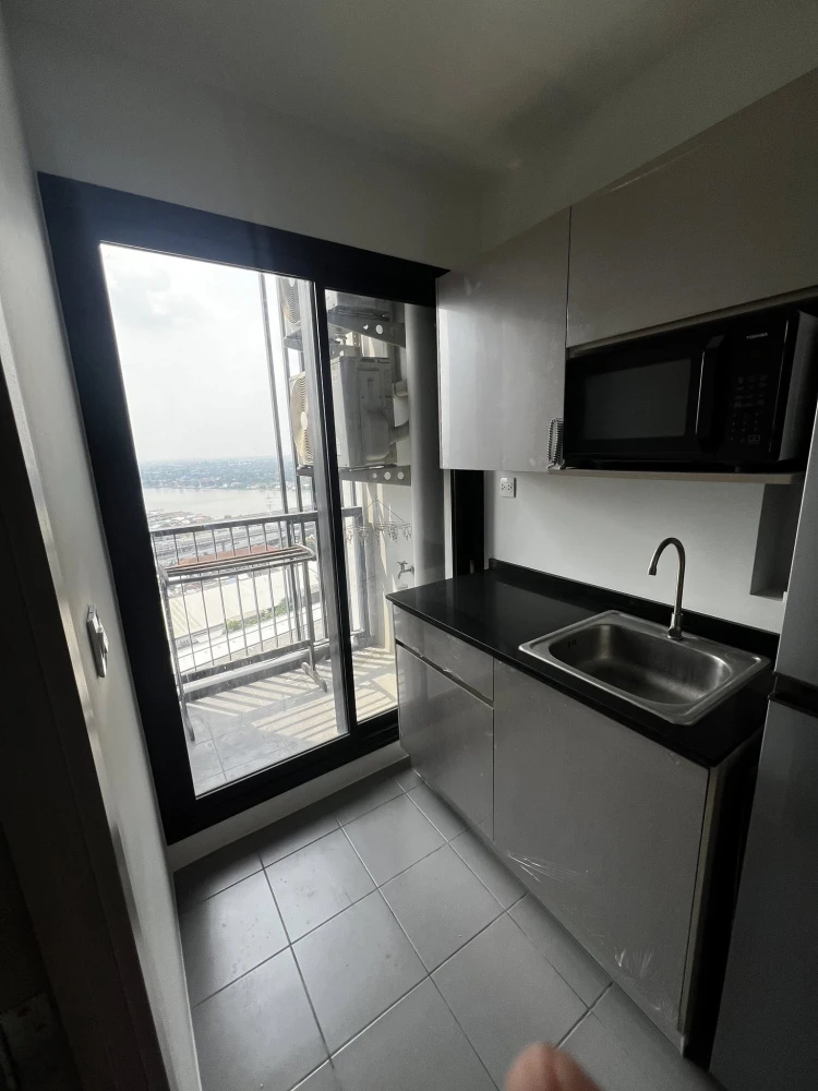 ขาย The Politan Rive ห้องมุมให้ความเป็นส่วนตัว ชั้น 24 มาพร้อมเฟอร์นิเจอร์ครบครัน ดีแบบนี้ห้ามพลาด