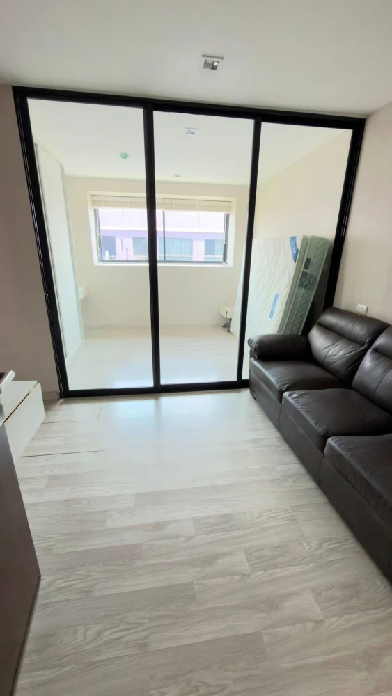 ขาย The Privacy Prachauthit–Suksawat ห้องชั้น 8 มาพร้อมเฟอร์นิเจอร์และส่วนกลางครบครัน จองเลย