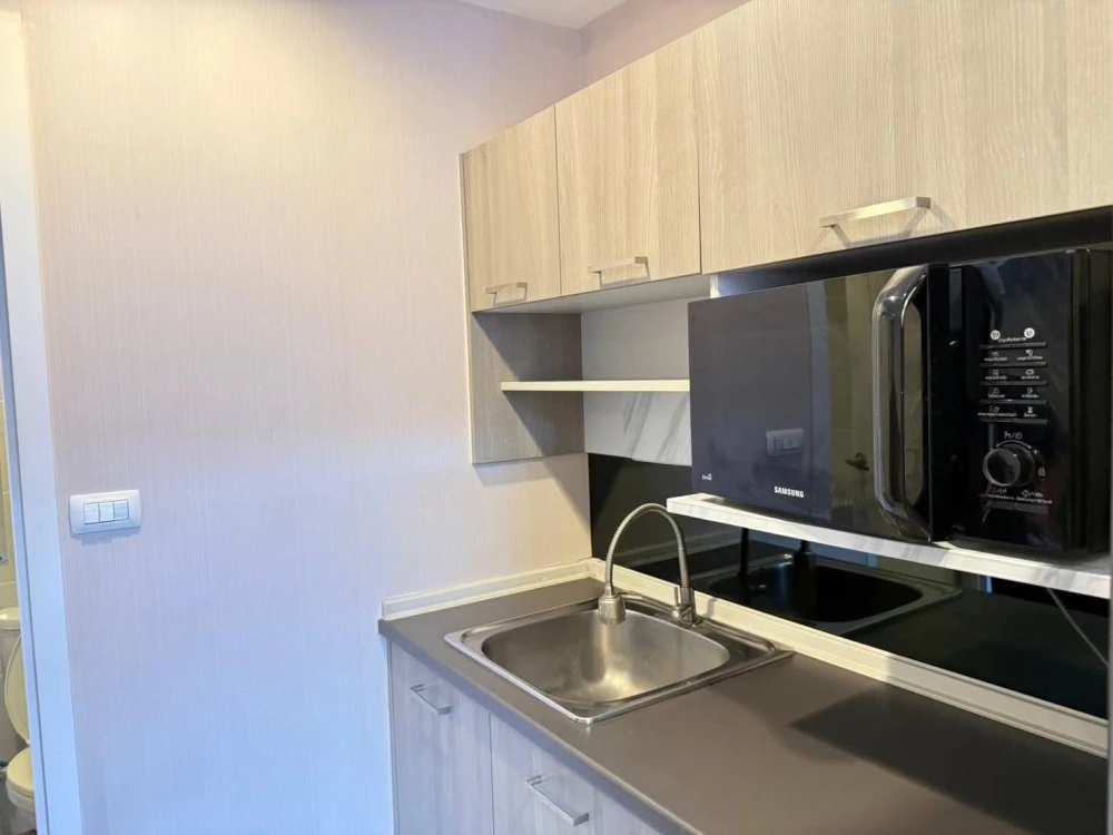 ขาย The Privacy Prachauthit–Suksawat ห้องชั้น 8 มาพร้อมเฟอร์นิเจอร์และส่วนกลางครบครัน จองเลย