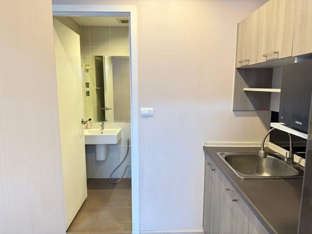 ขาย The Privacy Prachauthit–Suksawat ห้องชั้น 8 มาพร้อมเฟอร์นิเจอร์และส่วนกลางครบครัน จองเลย