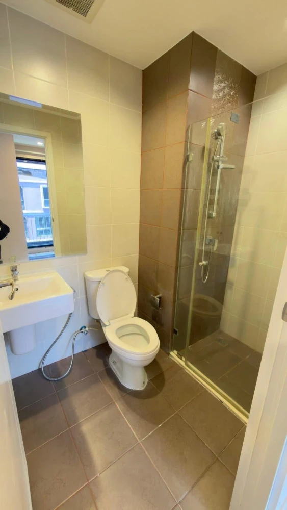 ขาย The Privacy Prachauthit–Suksawat ห้องชั้น 8 มาพร้อมเฟอร์นิเจอร์และส่วนกลางครบครัน จองเลย