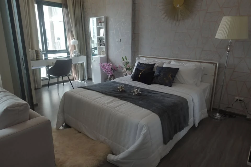 ขาย The Rich Sathorn–Taksin 2 นอน แต่งครบ น่าอยู่ จองเลย