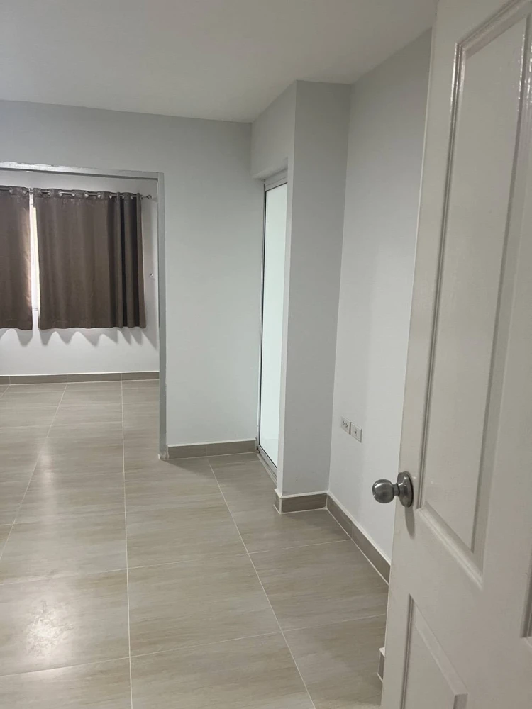 ขาย The Rise B ห้องน่าอยู่ ชั้น 6 ทำเลดี เดินทางสะดวก พื้นที่ใช้สอยเยอะ พลาดแล้วจะเสียใจ