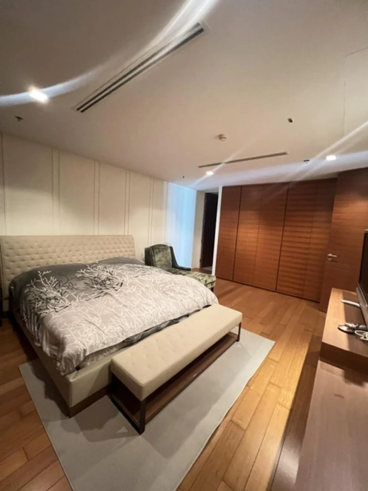 ขาย The River ชั้น 51 ห้องมุม วิวแม่น้ำสวย แต่งครบ สนใจรีบจองเลย ด่วนๆ