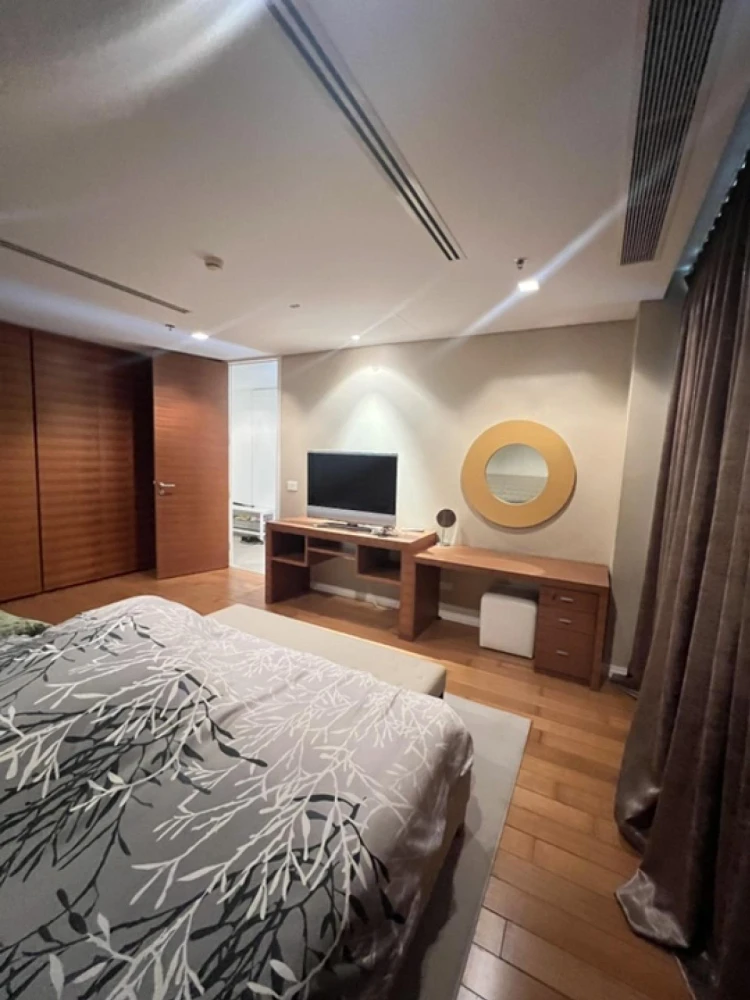ขาย The River ชั้น 51 ห้องมุม วิวแม่น้ำสวย แต่งครบ สนใจรีบจองเลย ด่วนๆ
