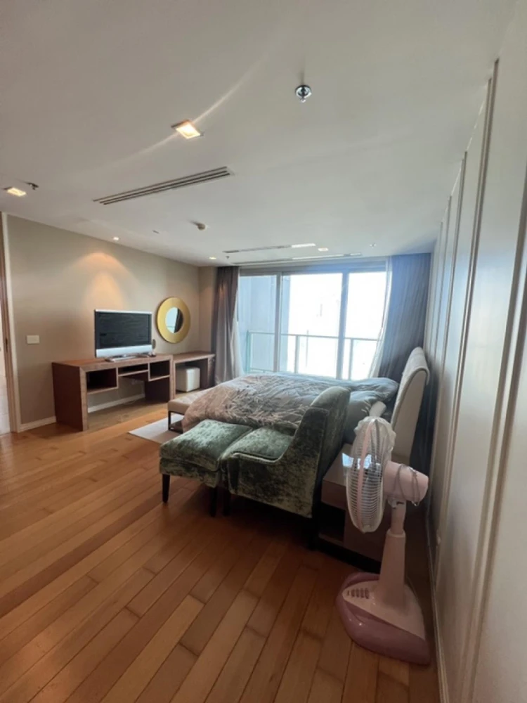 ขาย The River ชั้น 51 ห้องมุม วิวแม่น้ำสวย แต่งครบ สนใจรีบจองเลย ด่วนๆ
