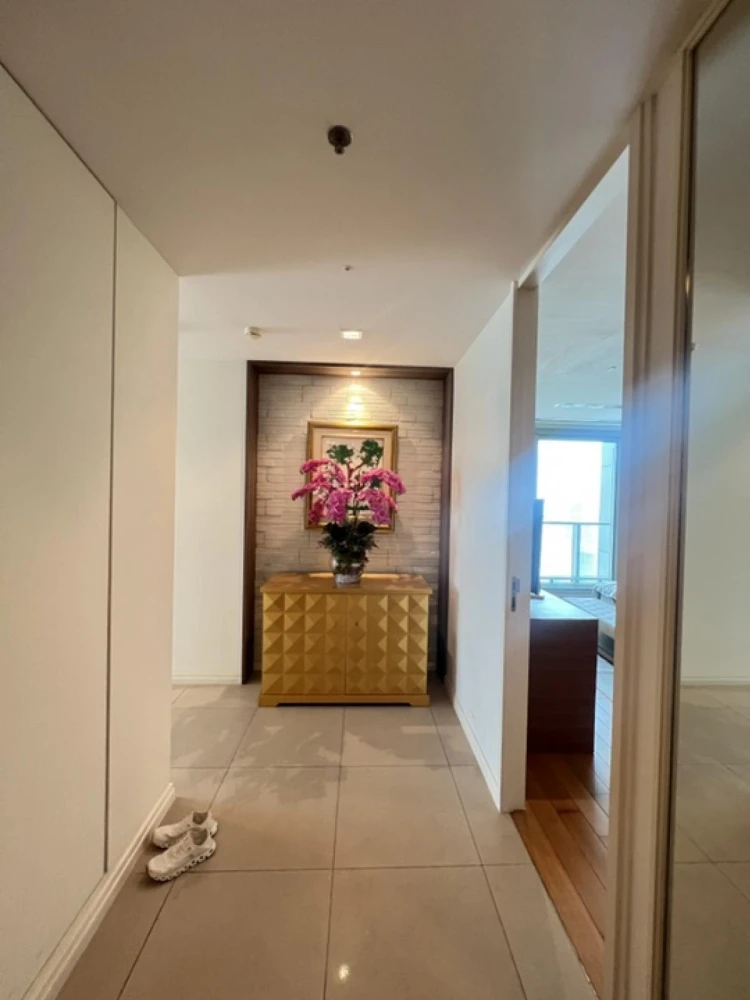 ขาย The River ชั้น 51 ห้องมุม วิวแม่น้ำสวย แต่งครบ สนใจรีบจองเลย ด่วนๆ