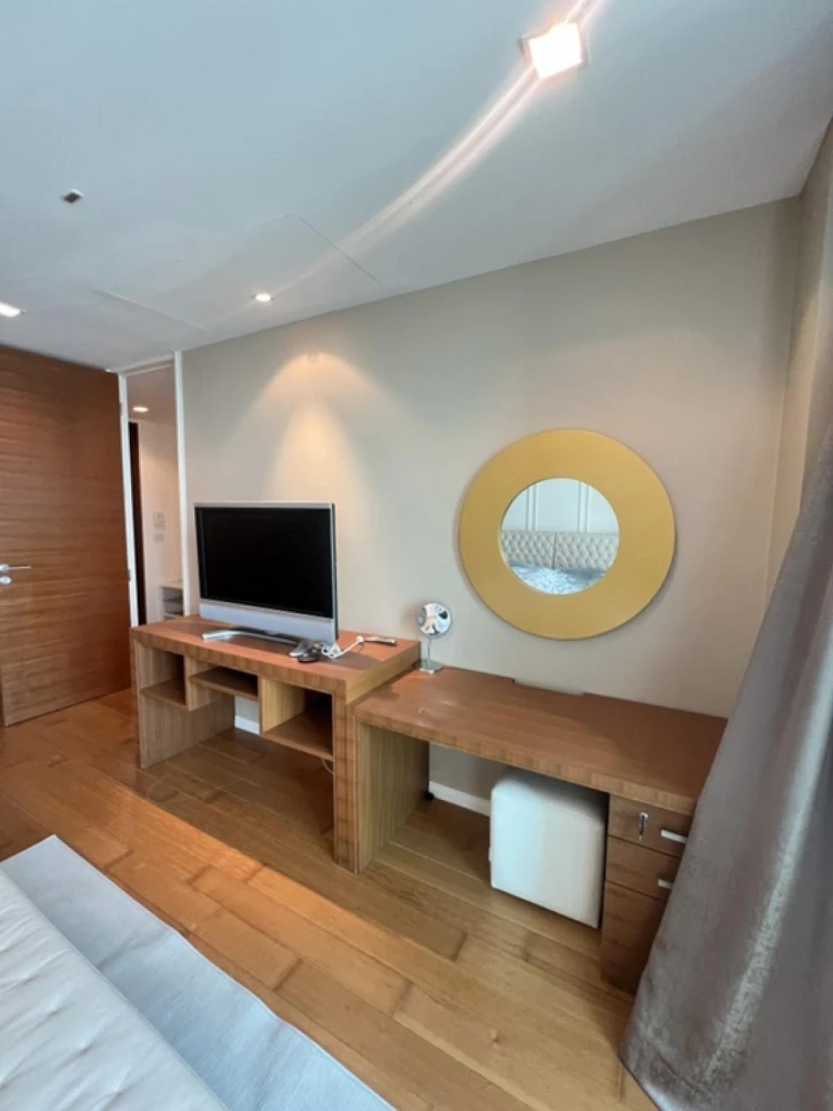 ขาย The River ชั้น 51 ห้องมุม วิวแม่น้ำสวย แต่งครบ สนใจรีบจองเลย ด่วนๆ
