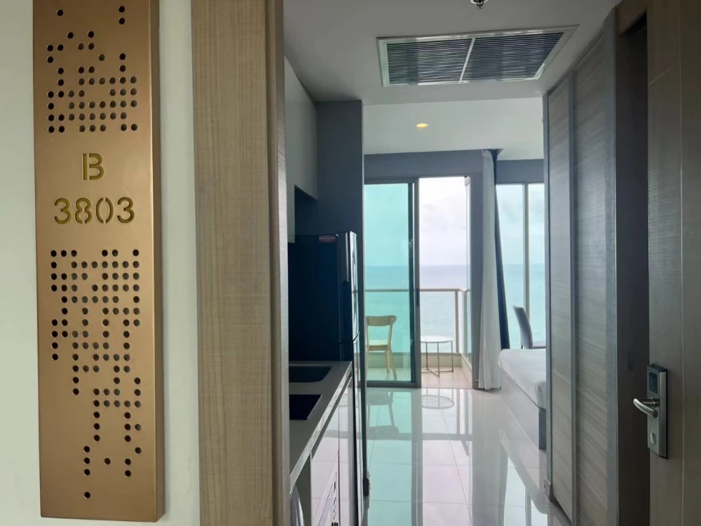 ขาย The Riviera จอมเทียน พัทยา ชั้น 38 สูงมากเวอร์ ได้วิวทะเลสวยปัง มาแต่ตัวพร้อมเข้าอยู่