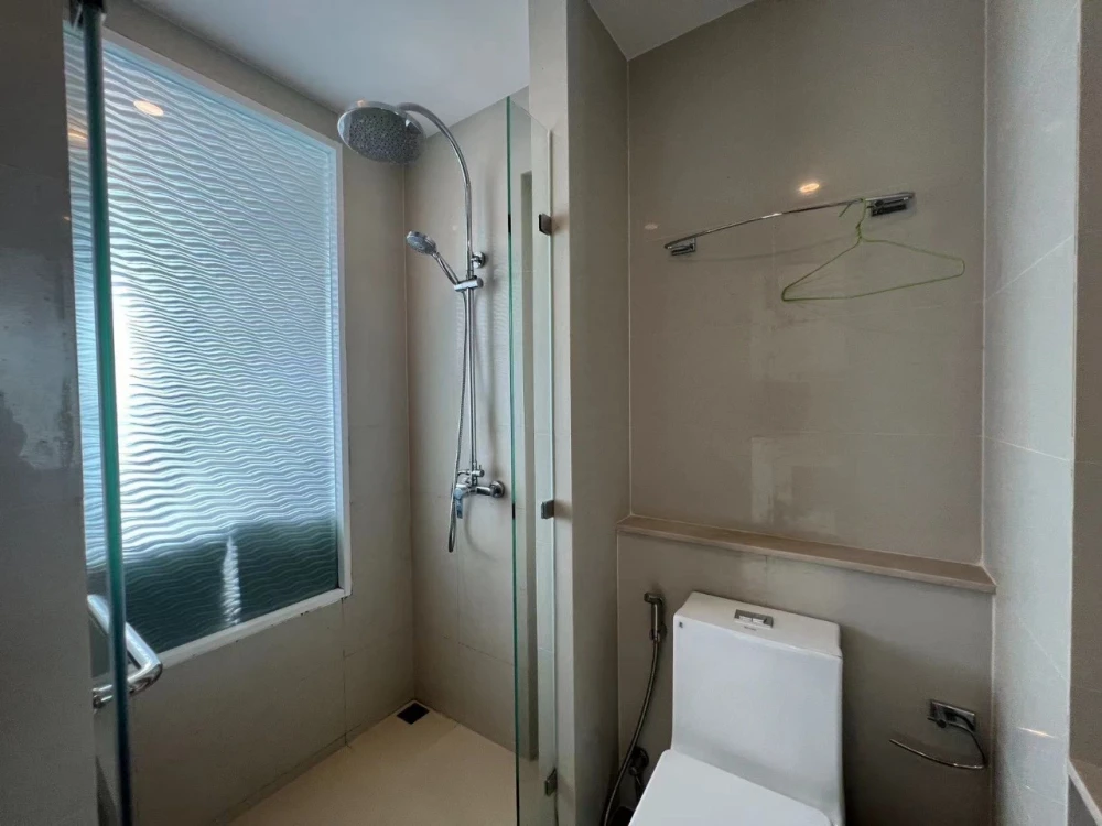 ขาย The Riviera จอมเทียน พัทยา ชั้น 38 สูงมากเวอร์ ได้วิวทะเลสวยปัง มาแต่ตัวพร้อมเข้าอยู่