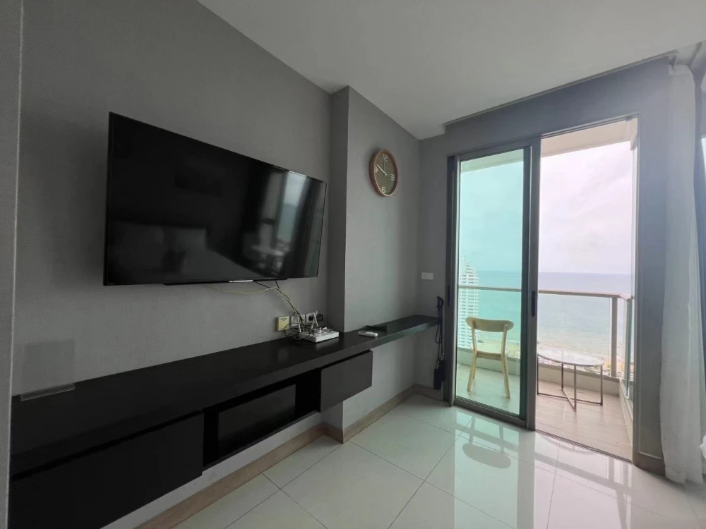 ขาย The Riviera จอมเทียน พัทยา ชั้น 38 สูงมากเวอร์ ได้วิวทะเลสวยปัง มาแต่ตัวพร้อมเข้าอยู่