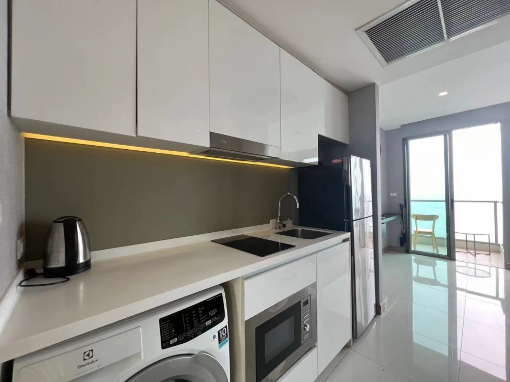 ขาย The Riviera จอมเทียน พัทยา ชั้น 38 สูงมากเวอร์ ได้วิวทะเลสวยปัง มาแต่ตัวพร้อมเข้าอยู่