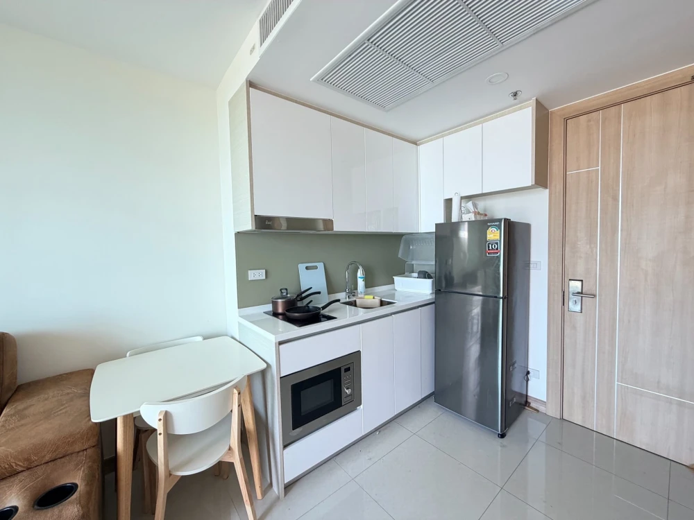 ขาย The Riviera Jomtien Pattaya ห้องน่าอยู่ มาพร้อมสิ่งอำนวยความสะดวกครบครัน วิวทะเลสวย ไม่บล็อค จองเลย