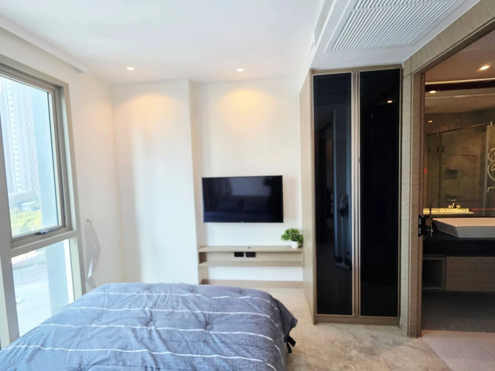 ขาย  The Riviera Ocean Drive  ห้องน่าอยู่ เลขห้องสวย วิวทะเล รีบจองเลย