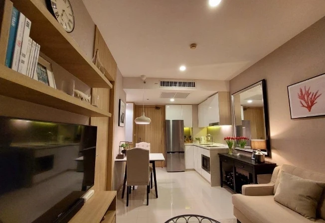 ขาย The Riviera Wong Amat Beach ชั้น 32 ห้องมุม แต่งครบ น่าอยู่ สนใจจองเลย