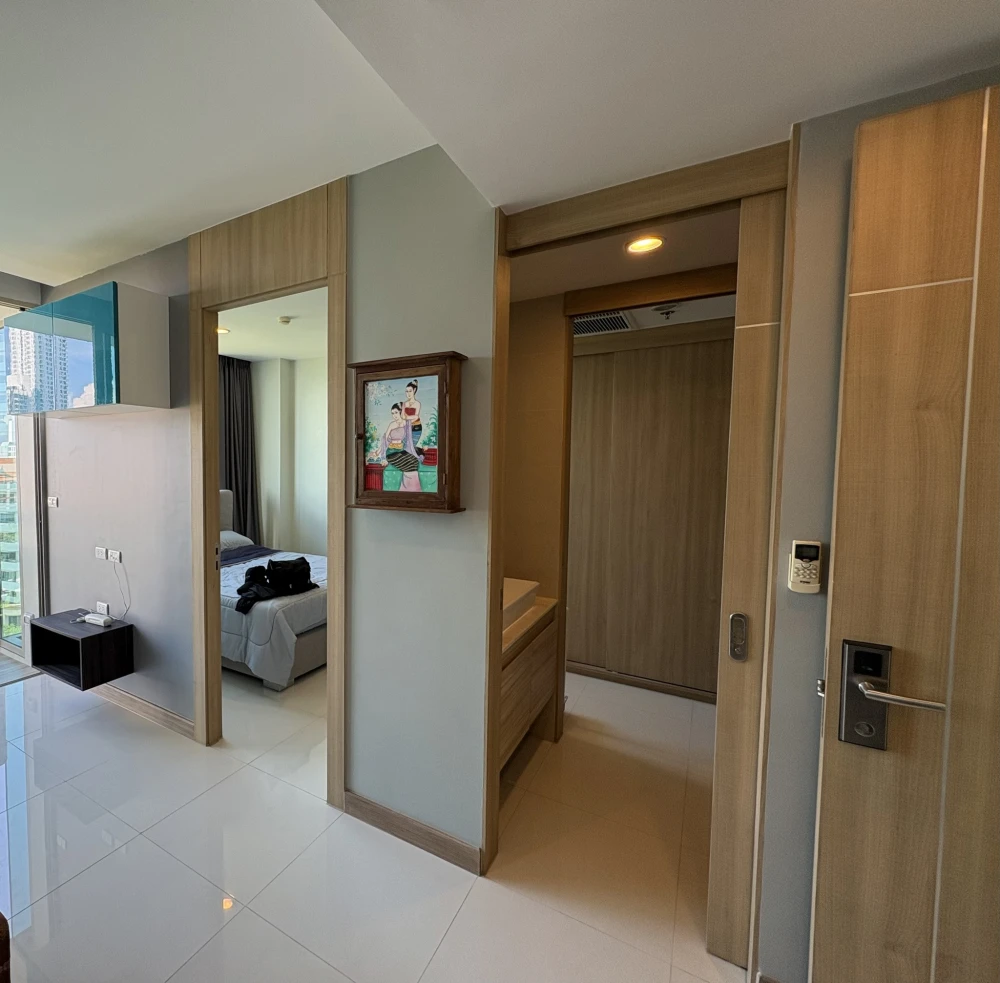 ขาย The Riviera Wong Amat Beach 1 ห้องนอน 1 ห้องนอน เฟอร์ครบครัน มองเห็นวิวทะเลสวย จองด่วน