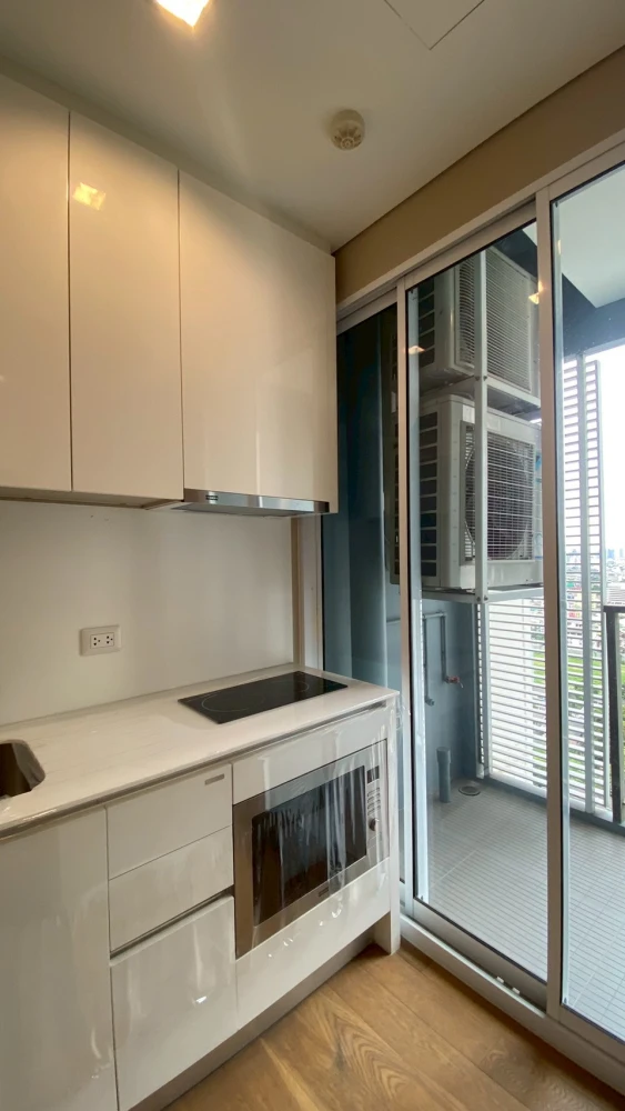 ขาย The Saint Residences ห้องชั้นสูง มีเฟอร์ กว้างขวางอยู่สบาย จองเลย