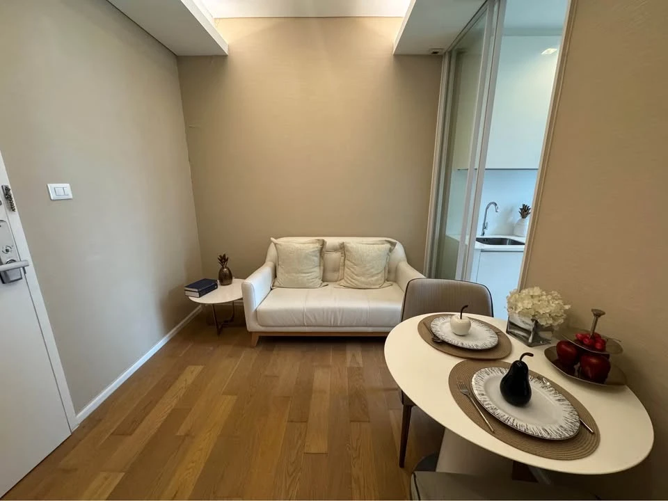 ขาย The Saint Residences 1 ห้องนอน 1 ห้องน้ำ ขนาด 30 ตร.ม. ตกแต่งฟังก์ชั่นครบ แบบนี้ต้องจอง