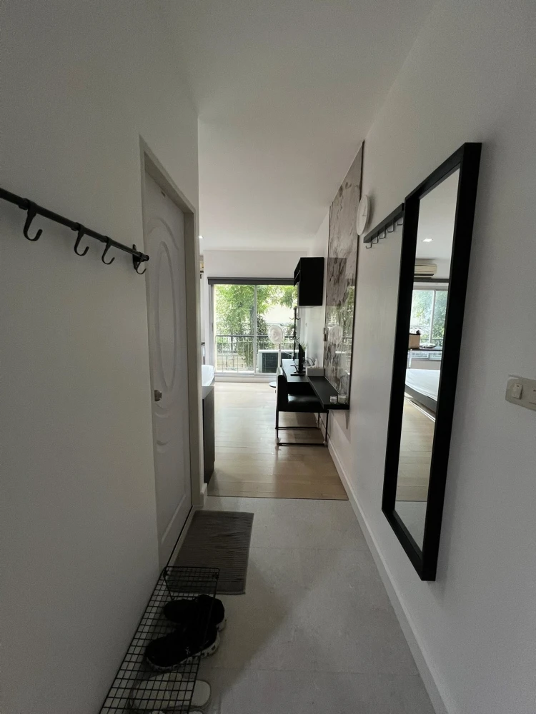 ขาย The Seed Terre Ratchayothin ห้อง Studio Type ห้องหัวมุม พร้อมเฟอร์ เครื่องใช้ไฟฟ้าตามรูป