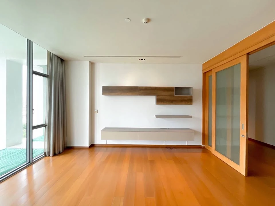 ขาย The Sukhothai Residences 3 ห้องนอน พื้นที่ใช้สอยเยอะ บิ้วอินเฟอร์นิเจอร์อย่างดี ทำเลดี วิวสวย จองด่วน