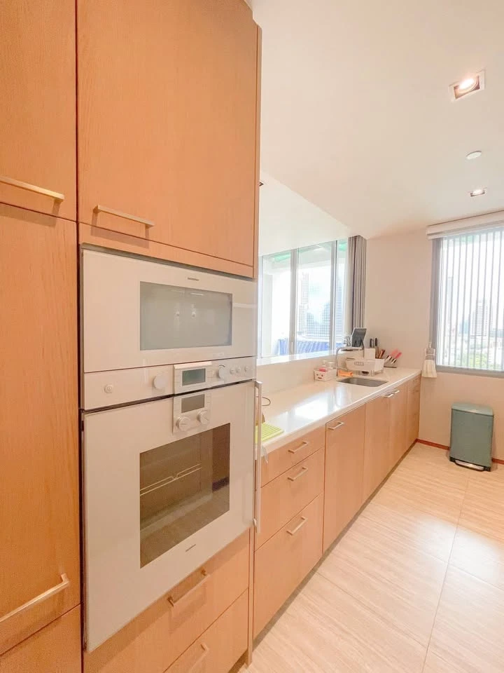 ขาย The Sukhothai Residences 3 ห้องนอน พื้นที่ใช้สอยเยอะ บิ้วอินเฟอร์นิเจอร์อย่างดี ทำเลดี วิวสวย จองด่วน