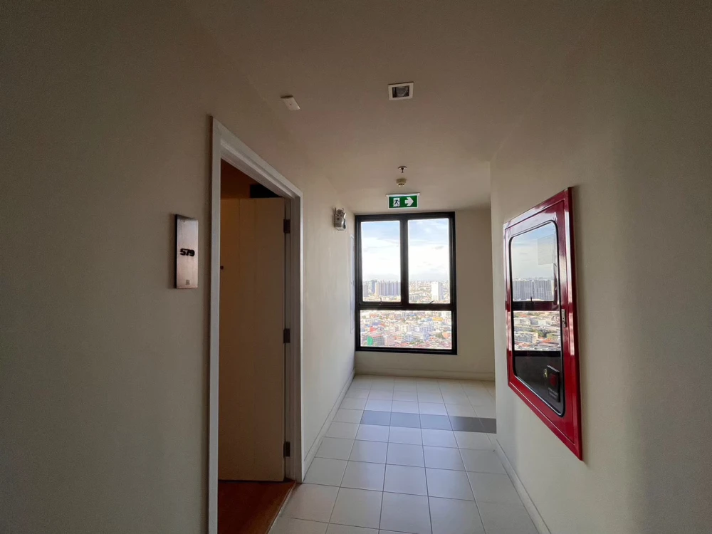 ขาย The Tree Interchange ชั้น 36 ห้องมุม ผนังติดเพื่อนบ้านน้อย สงบ เป็นส่วนตัว แต่งครบพร้อมอยู่