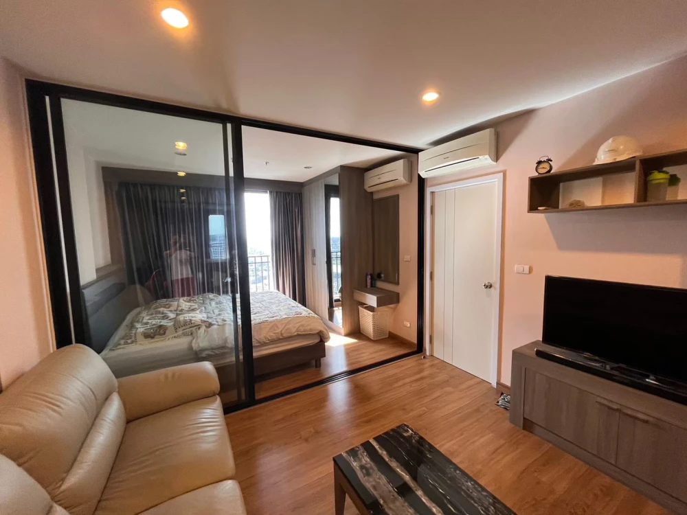 ขาย The Tree Interchange ชั้น 36 ห้องมุม ผนังติดเพื่อนบ้านน้อย สงบ เป็นส่วนตัว แต่งครบพร้อมอยู่