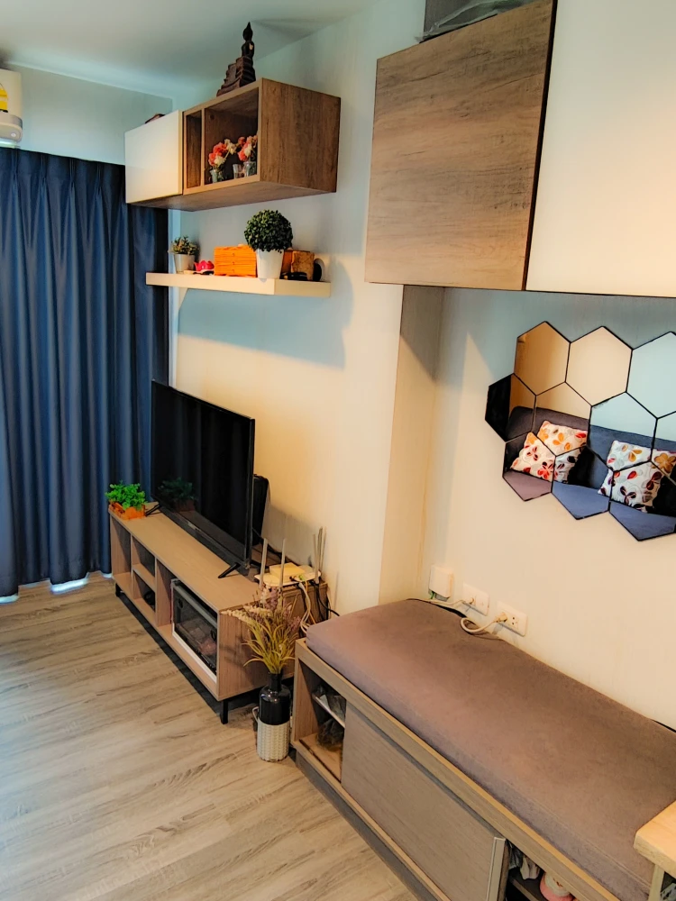 ขาย  The Trust @ BTS Erawan ห้องน่าอยู่ เฟอร์พร้อม ชั้นสูง จองเลย