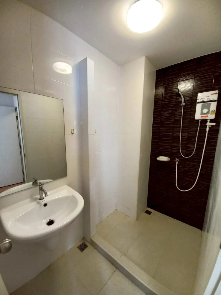 ขาย The Trust Condo Nakornpathom 1 ห้องนอน 1 ห้องน้ำ มาพร้อมเฟอร์ครบครัน ห้ามพลาด