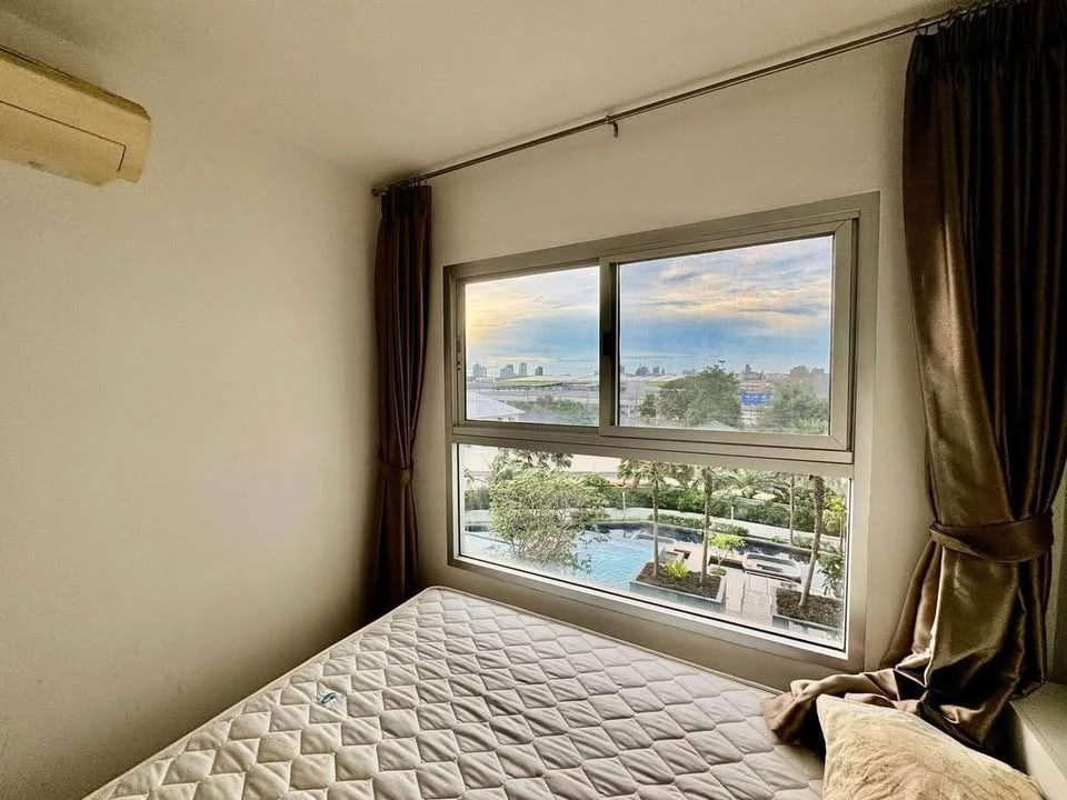 ขาย  The Trust Condo South Pattaya ห้องพร้อมอยู่ เฟอร์พร้อม กว้างขวางอยู่สบาย รีบจองเลย