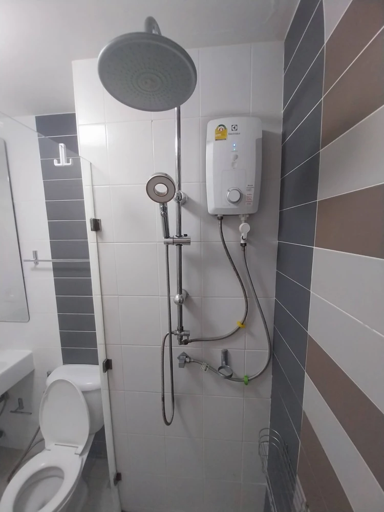 ขาย The Trust Residence Pinklao ชั้น 25 วิวสระว่ายน้ำ แต่งครบ พร้อมอยู่ จองเลย