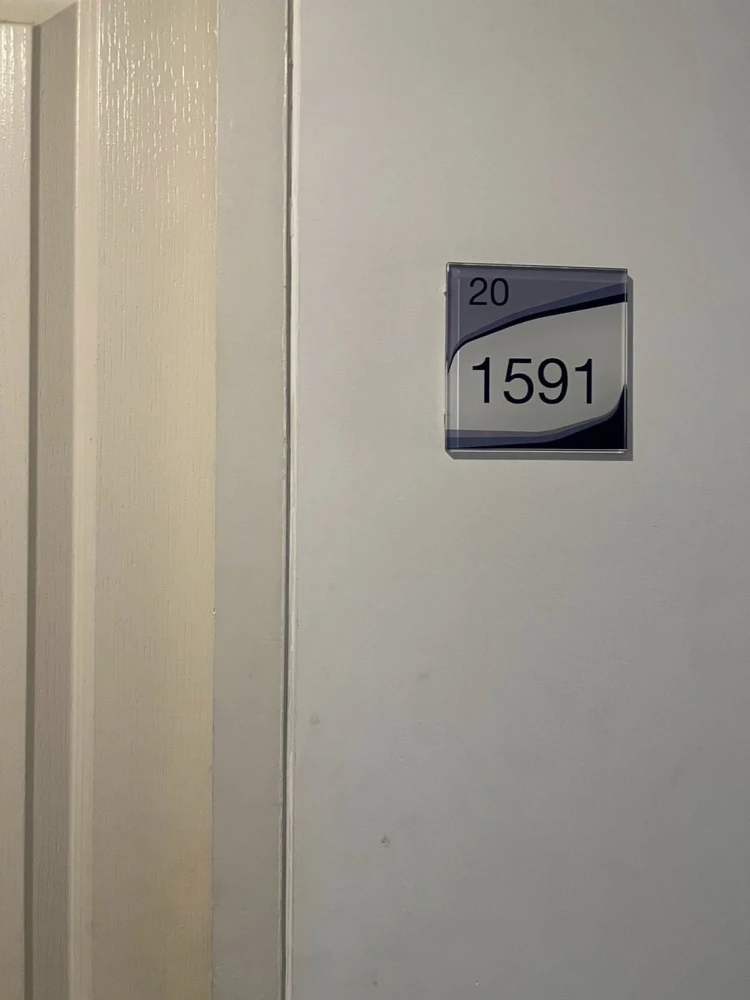 ขาย The Trust Residence Ratchada-Rama 3 ห้องน่าอยู่ ติดวอลเปเปอร์อย่างดี มาพร้อมเฟอร์นิเจอร์ครบครัน จองเลยตอนนี้