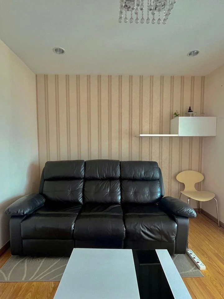ขาย The Trust Residence Ratchada-Rama 3 ห้องแต่งสวยคุมโทน ติดวอลเปเปอร์อย่างดี เห็นวิวสวย ไม่บล็อค จองด่วน