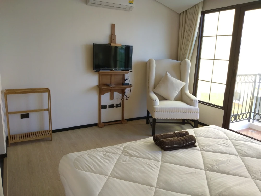 ขาย The Venetian Signature Condo Resort Pattaya ห้องสตูดิโอ ทำเลดี มองเห็นวิวสระสวย ไม่บล็อค จองเลย