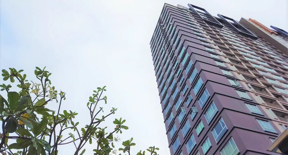 ขาย Thru Thonglor 1 ห้องนอน 1 ห้องน้ำ ทำเลดี เห็นวิวสวย ไม่บล็อค เดินทางสะดวก จองเลย
