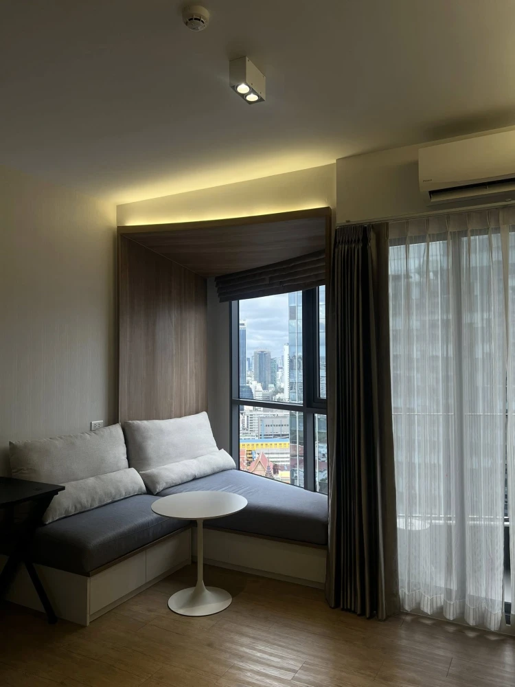 ขาย Triple Y Residence ชั้น 26 วิวถนนพระราม4 บรรยากาศดี ห้องสภาพดี พร้อมเข้าอยู่ทันที