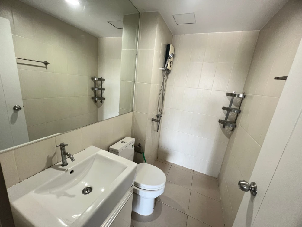 ขาย Tropicana BTS Erawan ชั้น 5 ห้องแต่งครบ น่าอยู่ สนใจเป็นเจ้าของ รีบจองเลย