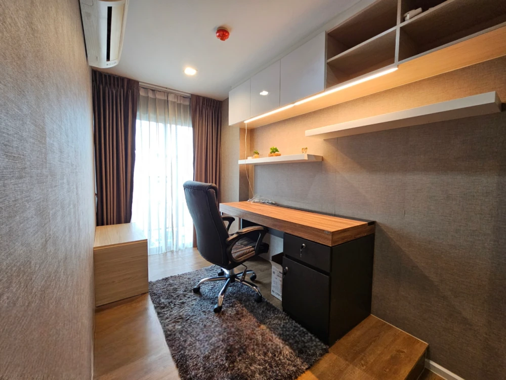 ขาย Tropicana BTS Erawan วิวทางด่วน แบบ One Bedroom plus ติดวอลเปเปอร์ทั้งห้อง พร้อมเฟอร์บิวท์อินเริ่ดๆ ห้ามพลาด
