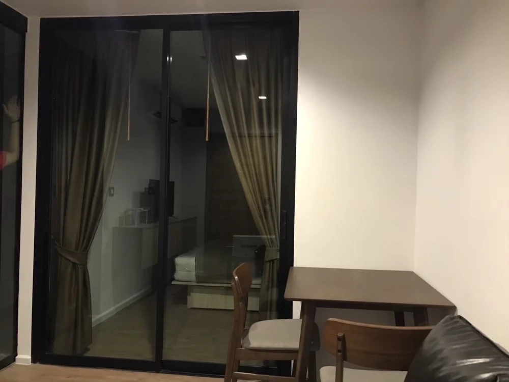 ขาย Tropicana BTS Erawan ห้องพร้อมเฟอร์ มาแต่ตัวเข้าอยู่ได้เลย สิ่งอำนวยความสะดวกครบ จองเลย!!!