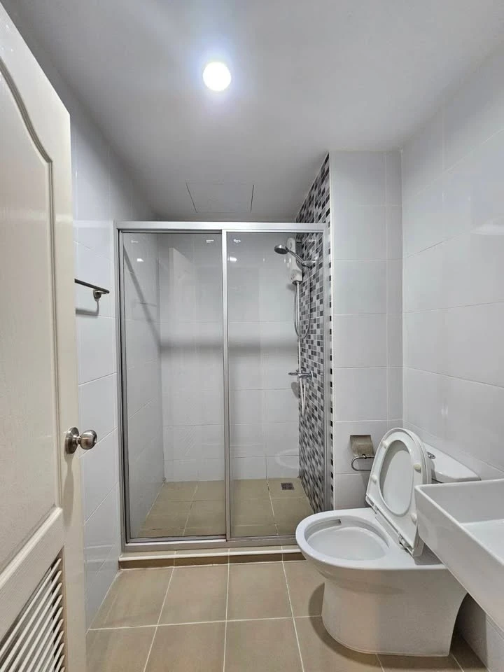 ขาย Tulip Square อ้อมน้อย วิวสระว่ายน้ำ บรรยากาศดี ห้องตกแต่งแล้ว พร้อมเข้าอยู่